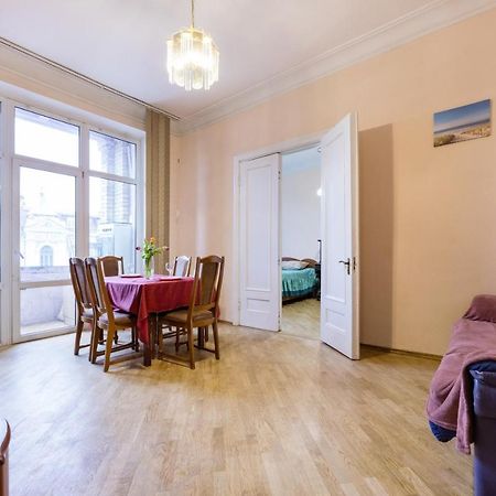 Apartment With Lovely View Киев Экстерьер фото